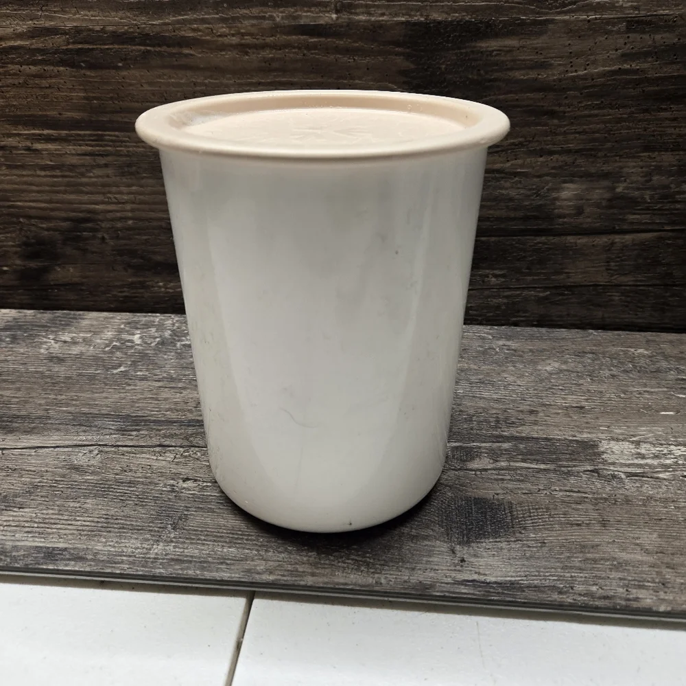 Tupperware One Touch Nesting Canister 2422A-2